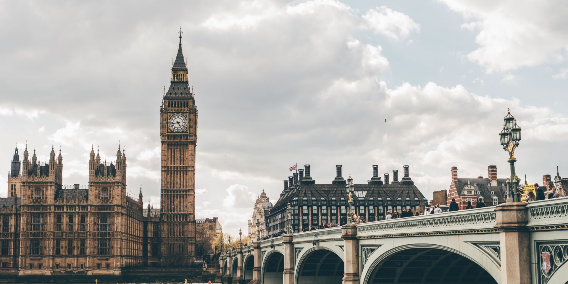 eva-dang-EXdXLrZXS9Q-unsplash